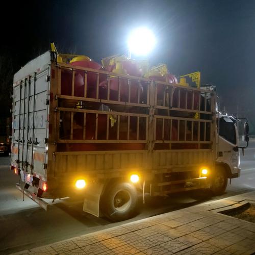 本車隊承攬各種長短途貨運搬家 拉貨 4.2米 6.8米 7
